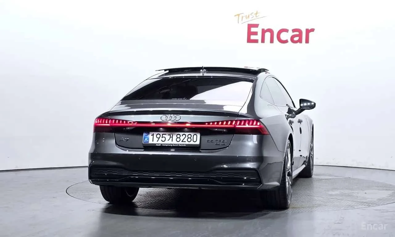 Audi A7 * 55 TFSI Quattro Premium * ОПЦИЯ ЗА ФИНАНСИРАНЕ, снимка 4 - Автомобили и джипове - 55615038