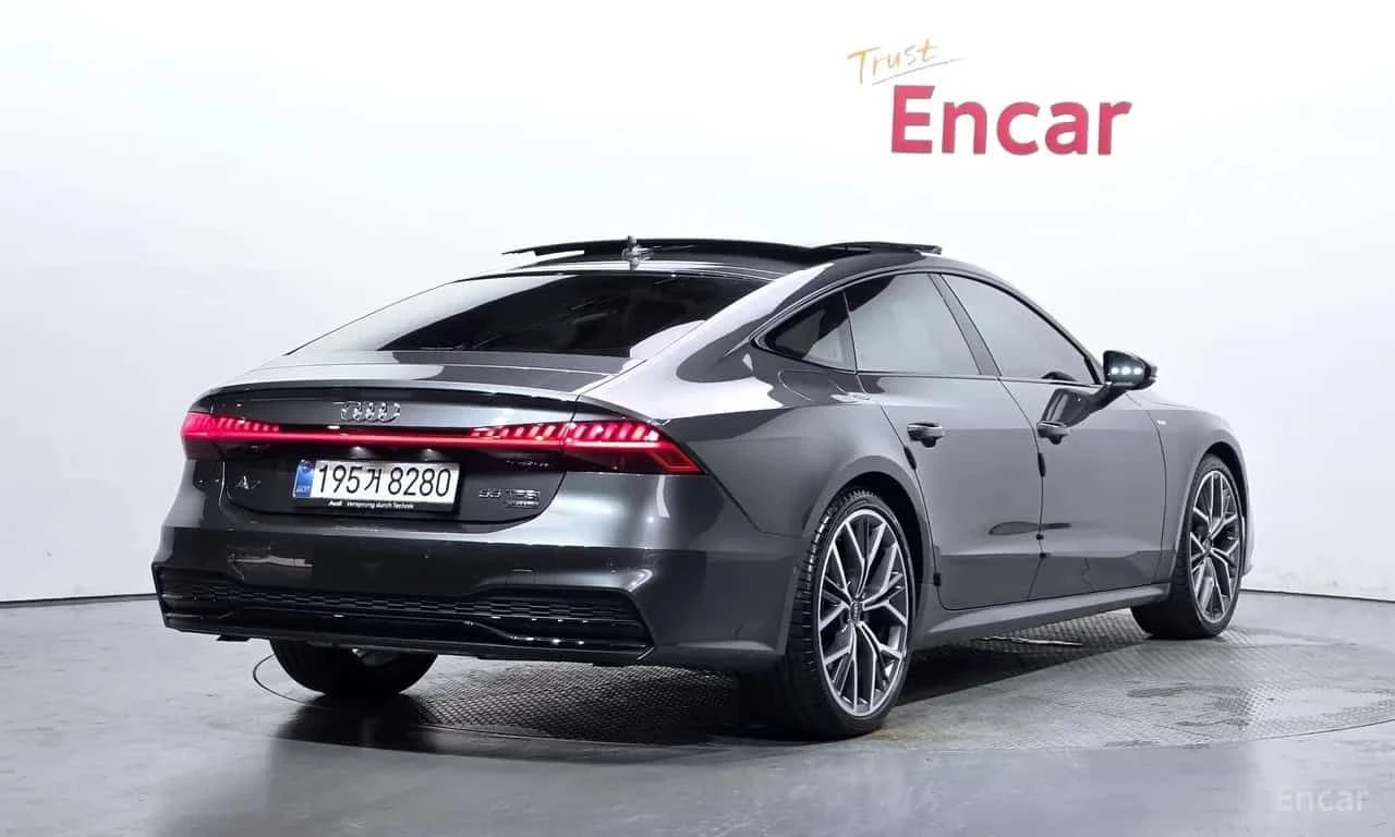 Audi A7 * 55 TFSI Quattro Premium * ОПЦИЯ ЗА ФИНАНСИРАНЕ, снимка 2 - Автомобили и джипове - 55615038