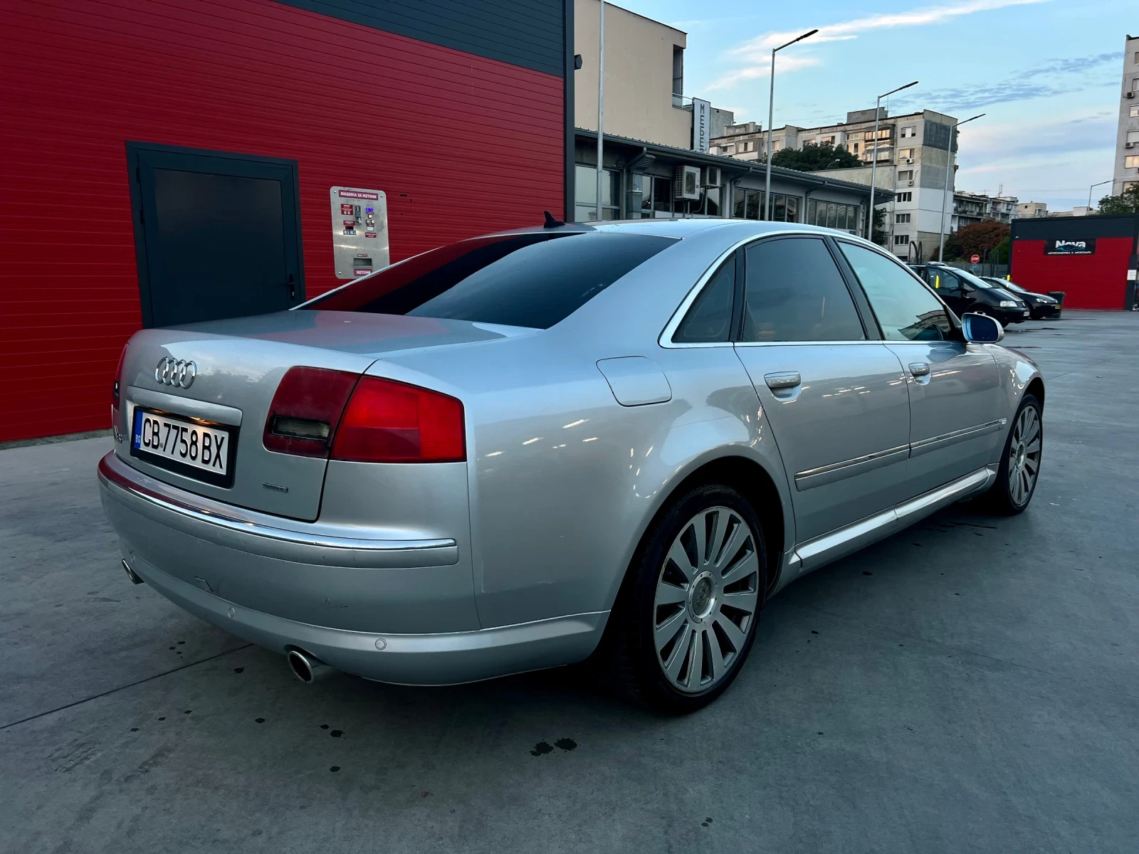 Audi A8 4.2 V8 LPG , снимка 4 - Автомобили и джипове - 55799632