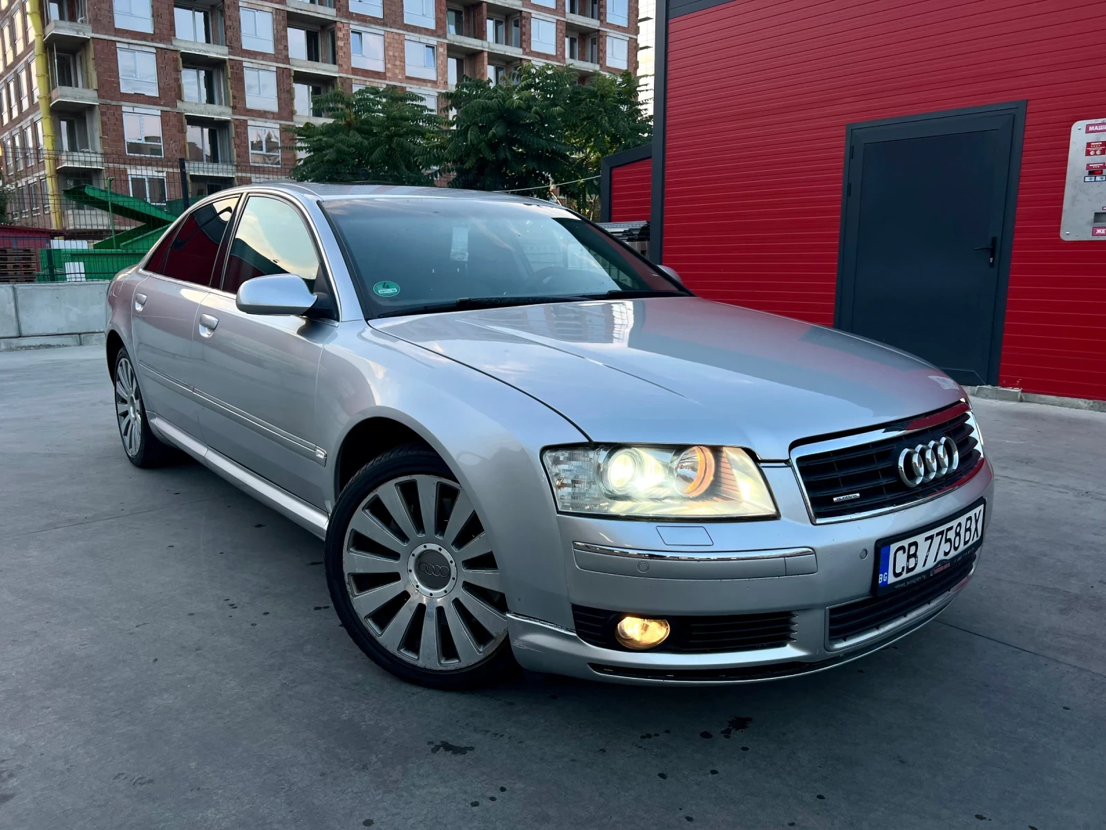 Audi A8 4.2 V8 LPG 