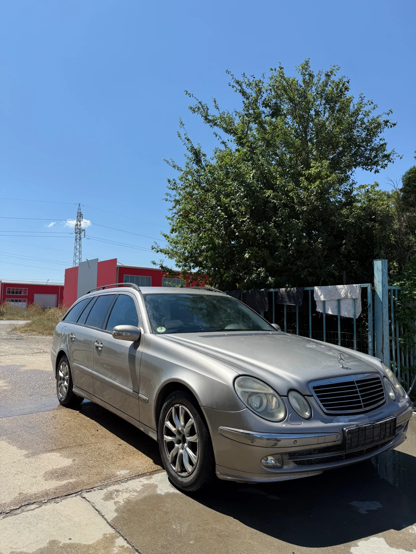 Mercedes-Benz E 270, снимка 2 - Автомобили и джипове - 55806116