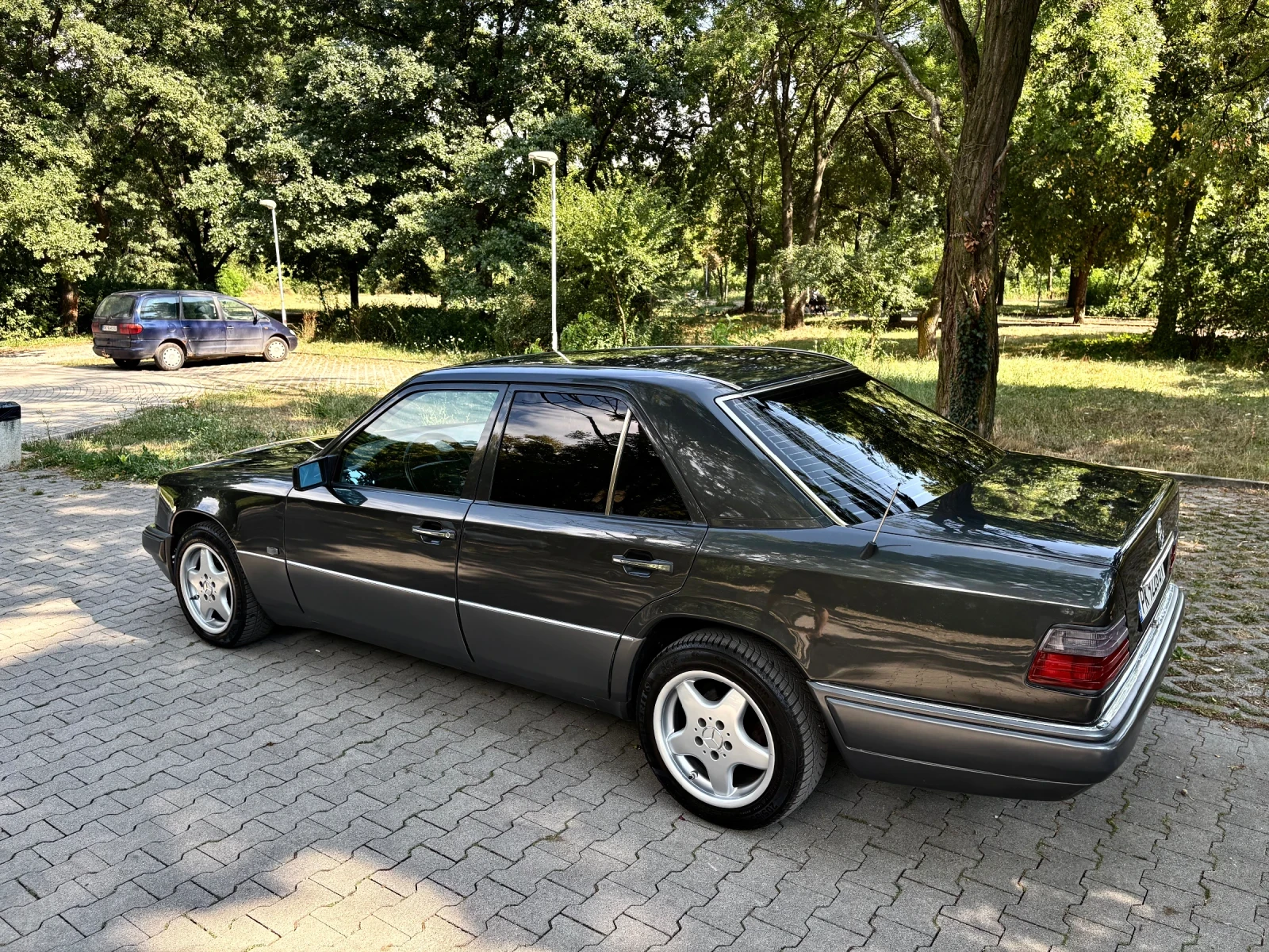 Mercedes-Benz 124, снимка 3 - Автомобили и джипове - 55927139