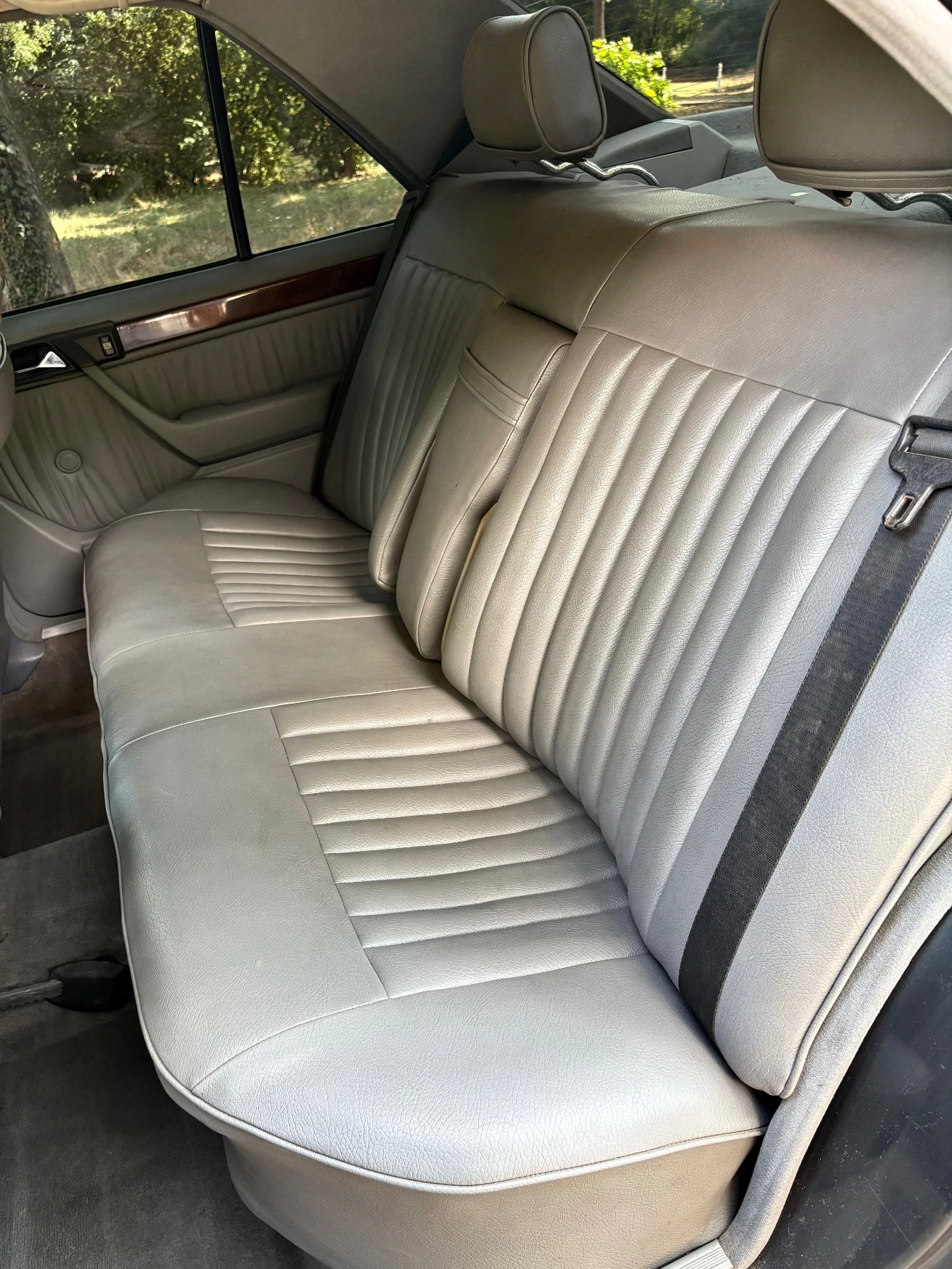 Mercedes-Benz 124, снимка 10 - Автомобили и джипове - 55927139