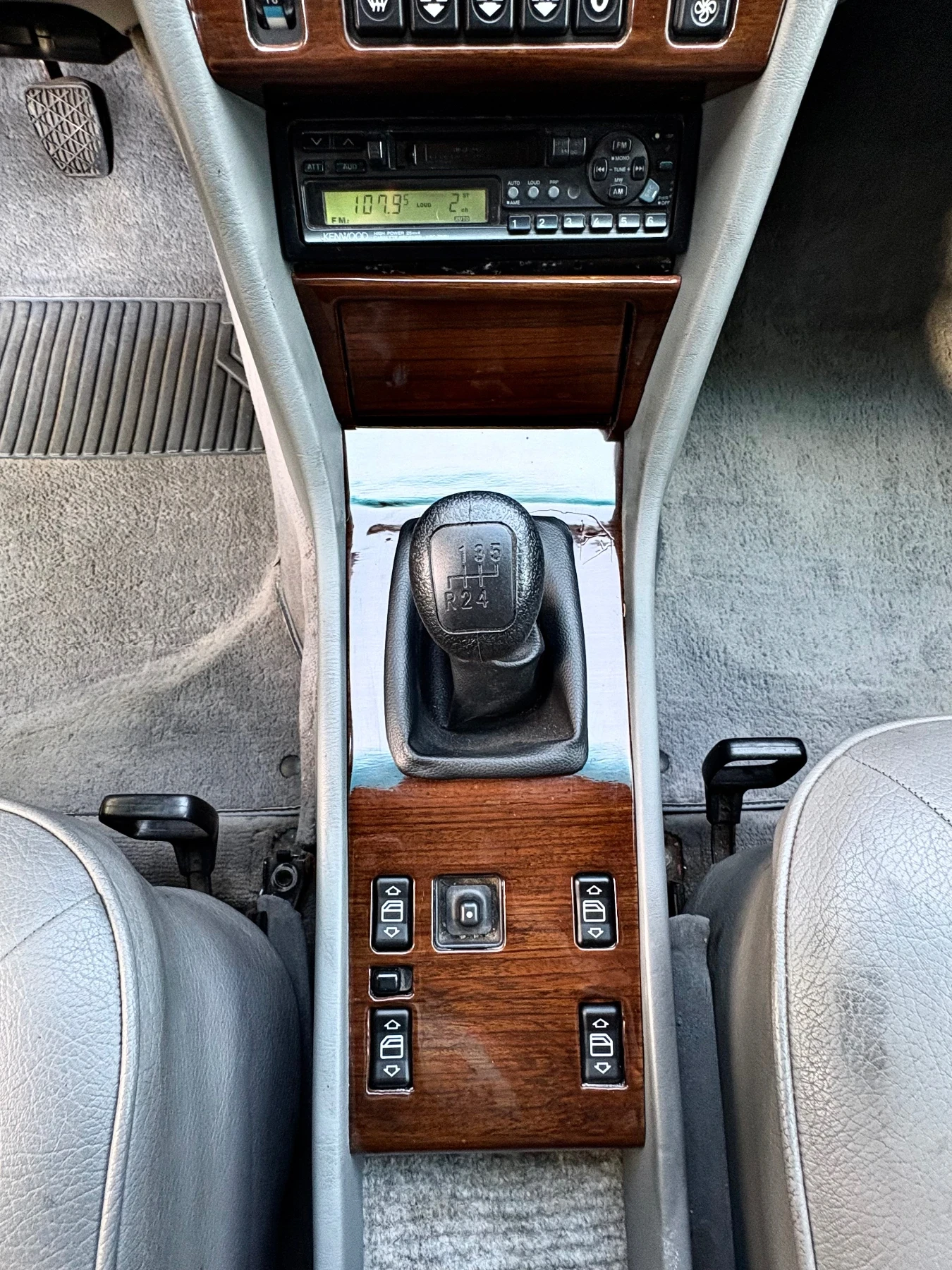 Mercedes-Benz 124, снимка 13 - Автомобили и джипове - 55927139