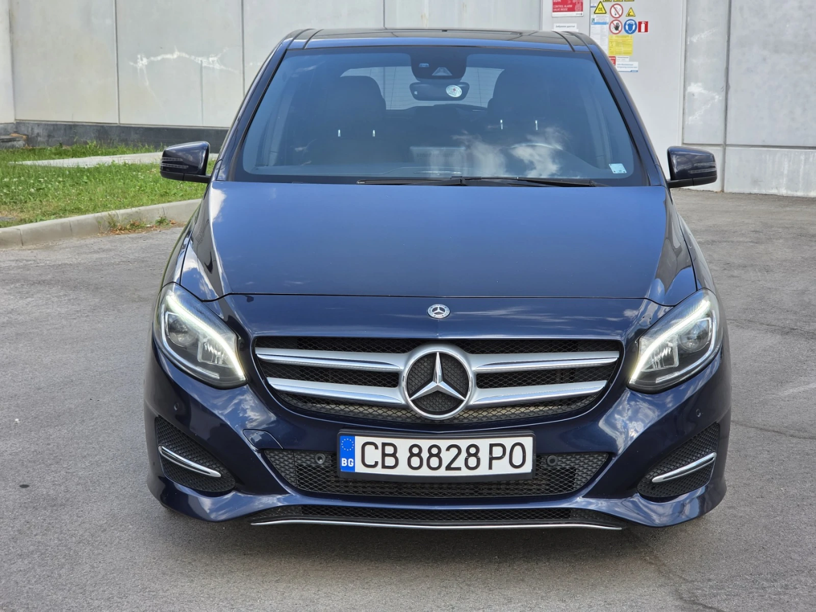 Mercedes-Benz B 200 AMG Line, H/K, MULTIBEAM, KEYLESS, снимка 2 - Автомобили и джипове - 55939045