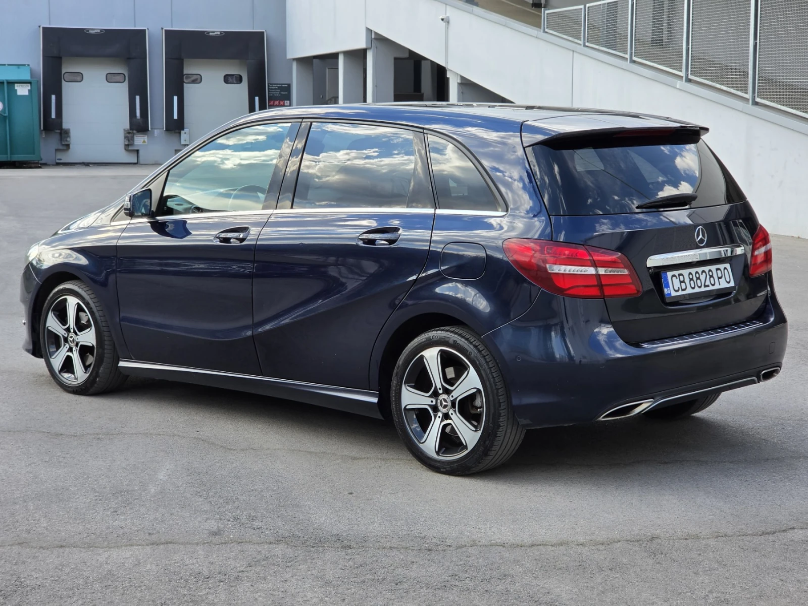 Mercedes-Benz B 200 AMG Line, H/K, MULTIBEAM, KEYLESS, снимка 6 - Автомобили и джипове - 55939045