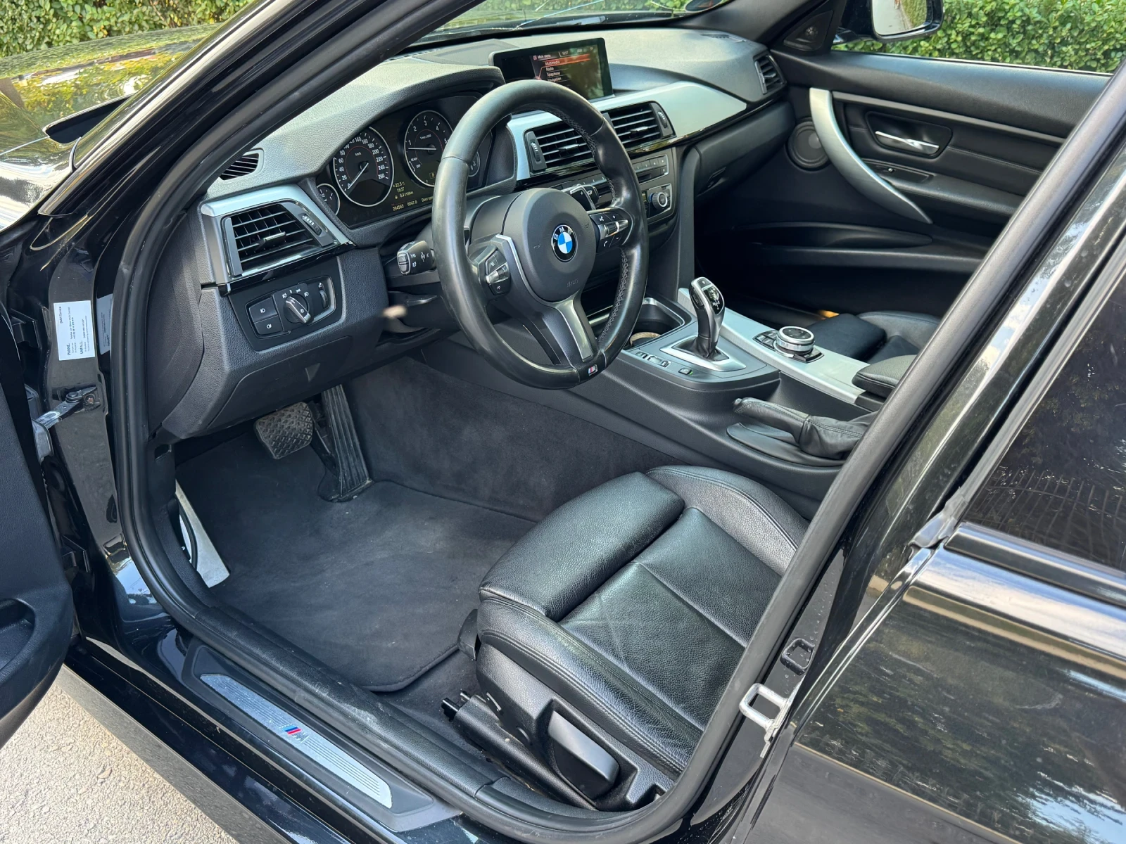 BMW 330 d M Sport/ HUD/L7, снимка 6 - Автомобили и джипове - 56245778