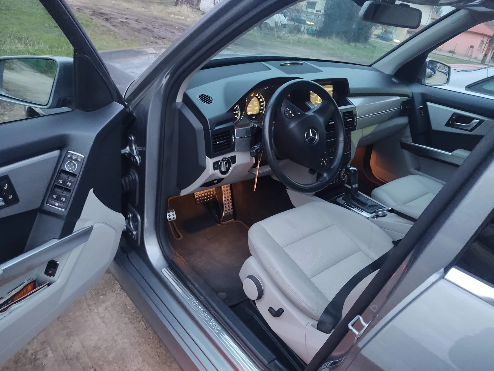 Mercedes-Benz CLK, снимка 11 - Автомобили и джипове - 56649300