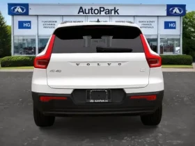 Volvo XC40 Recharge Pure Electric | ПАНОРАМА | 360 КАМЕРА | , снимка 3