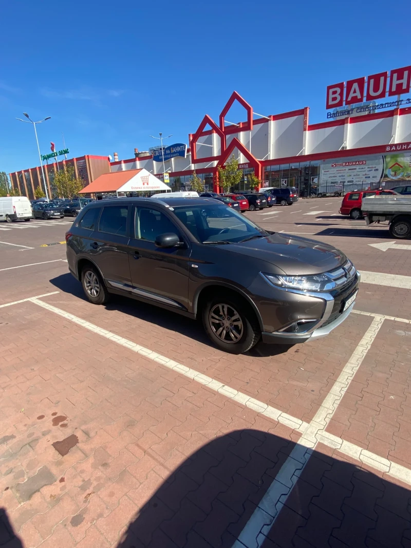 Mitsubishi Outlander СХ 28000км!Първи собственник!, снимка 1 - Автомобили и джипове - 47721047