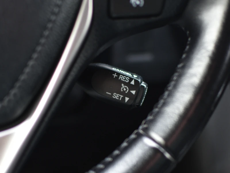 Toyota Rav4 2.2 D4D 143 KC, снимка 11 - Автомобили и джипове - 52881910