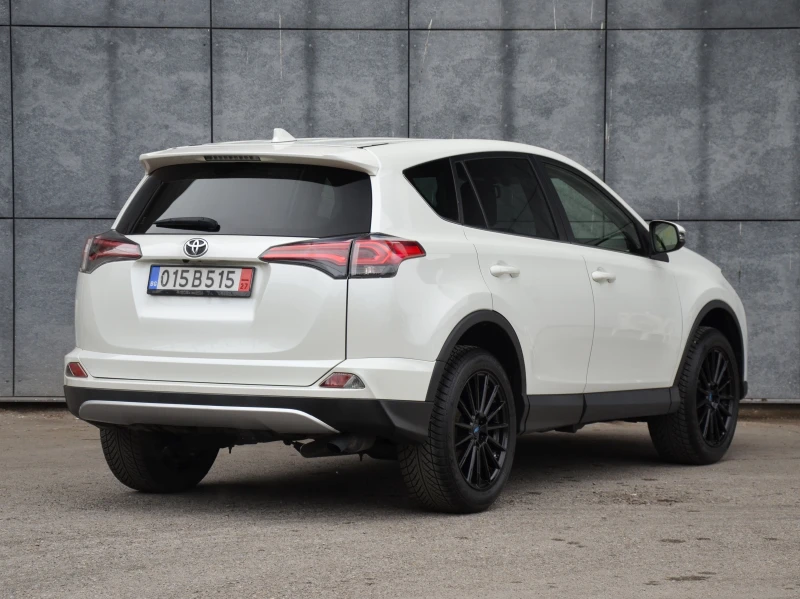 Toyota Rav4 2.2 D4D 143 KC, снимка 6 - Автомобили и джипове - 52881910