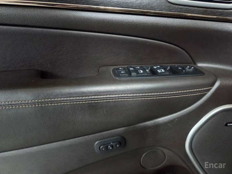 Jeep Grand cherokee, снимка 10 - Автомобили и джипове - 52964634