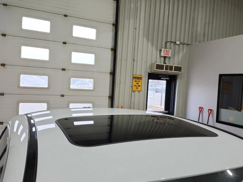 Mercedes-Benz GLC * 300 * CARFAX * БЕЗ ПЪРВОНАЧАЛНА ВНОСКА, снимка 17 - Автомобили и джипове - 52967369