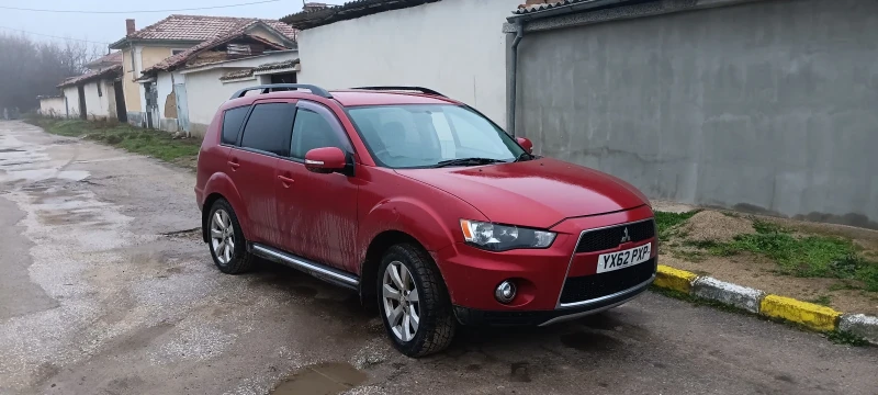 Mitsubishi Outlander, снимка 4 - Автомобили и джипове - 53583879
