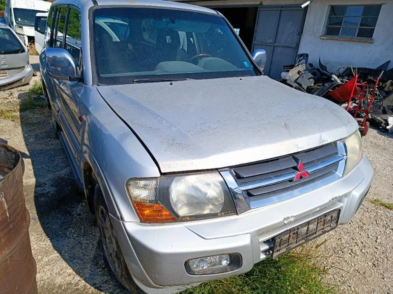 Mitsubishi Pajero 3.2 DiD, снимка 1 - Автомобили и джипове - 37128930