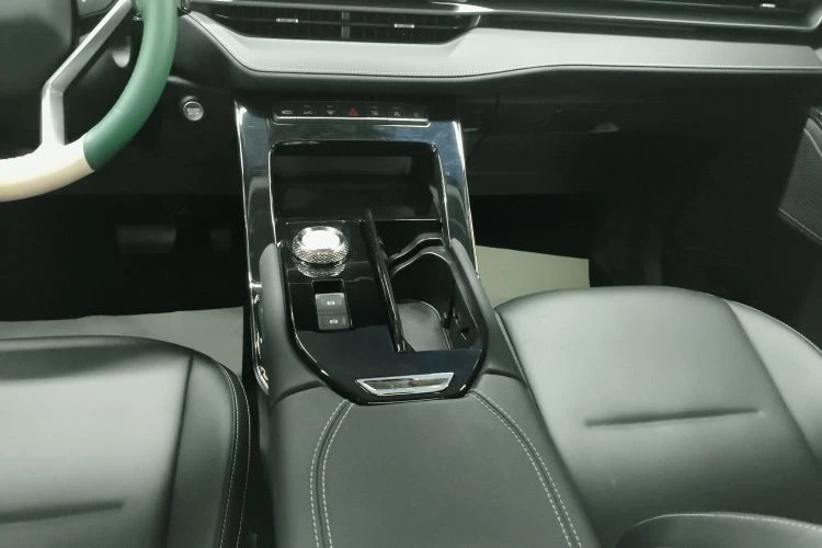 Haval H6 1.5T autogeorge.com, снимка 16 - Автомобили и джипове - 53355581