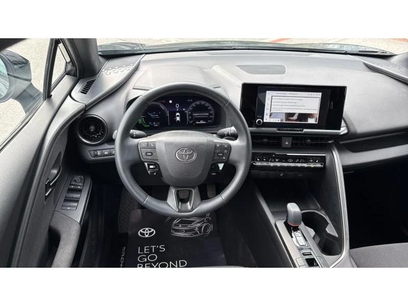 Toyota C-HR 2.0 PHEV COOL, снимка 9 - Автомобили и джипове - 55474259