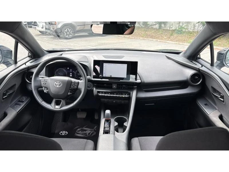 Toyota C-HR 2.0 PHEV COOL, снимка 8 - Автомобили и джипове - 55474259