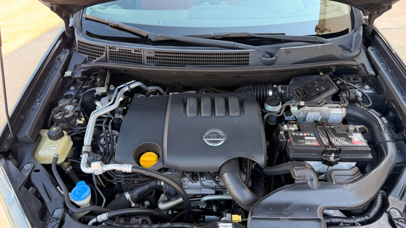 Nissan Qashqai 2.0dci * N-tec* Panorama* UNIKAT* , снимка 17 - Автомобили и джипове - 39548474