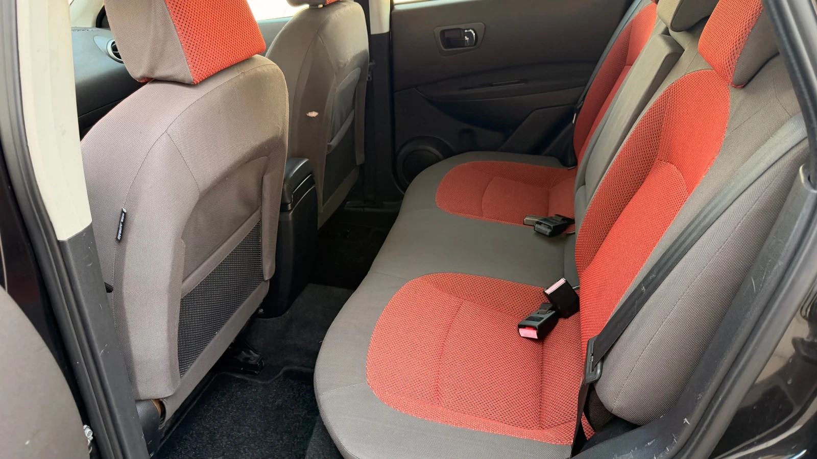 Nissan Qashqai 2.0dci * N-tec* Panorama* UNIKAT* , снимка 8 - Автомобили и джипове - 39548474