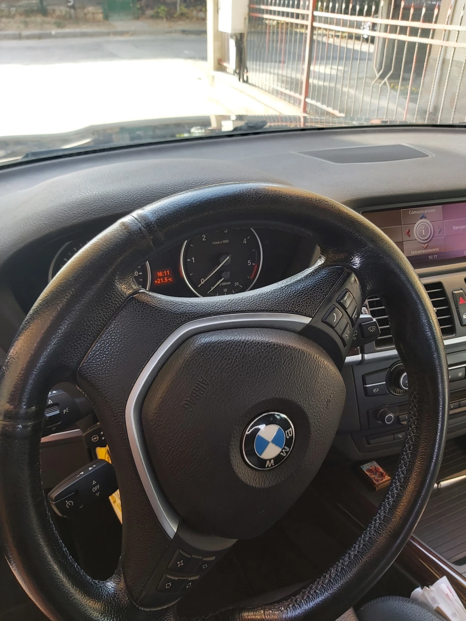 BMW X5  - изображение 7