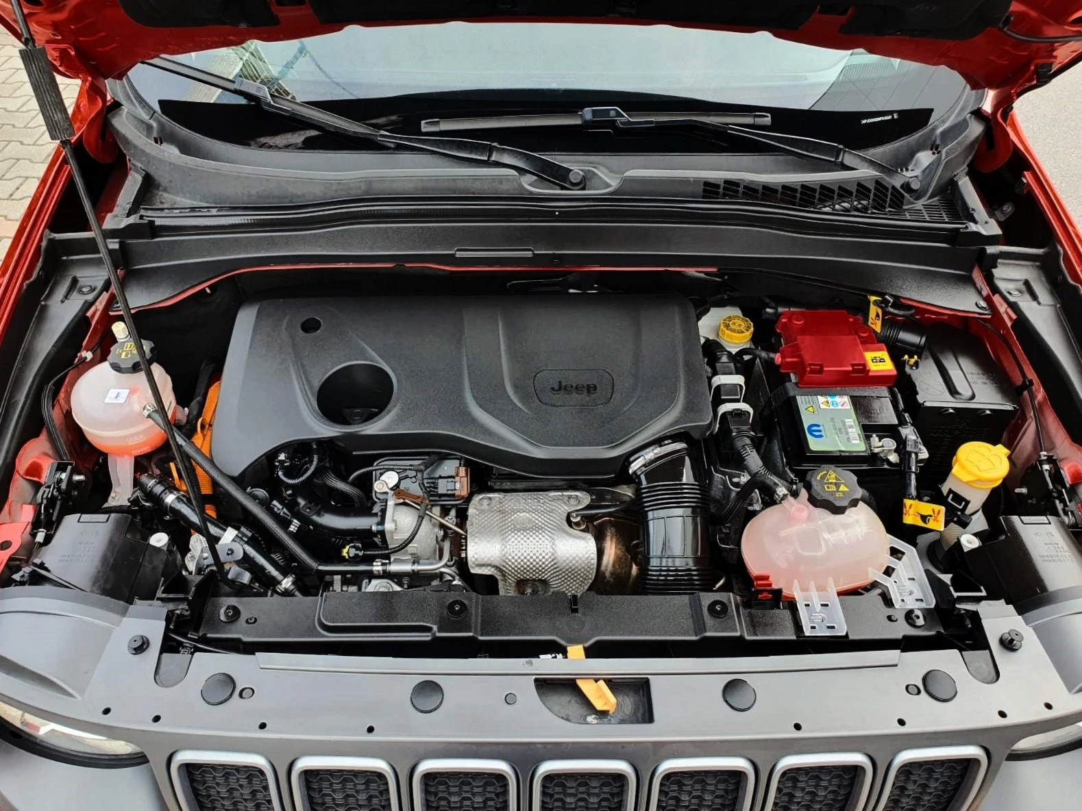 Jeep Renegade 1.3 Plug-in Hybrid 4x4 Automatic | Mobile.bg   15