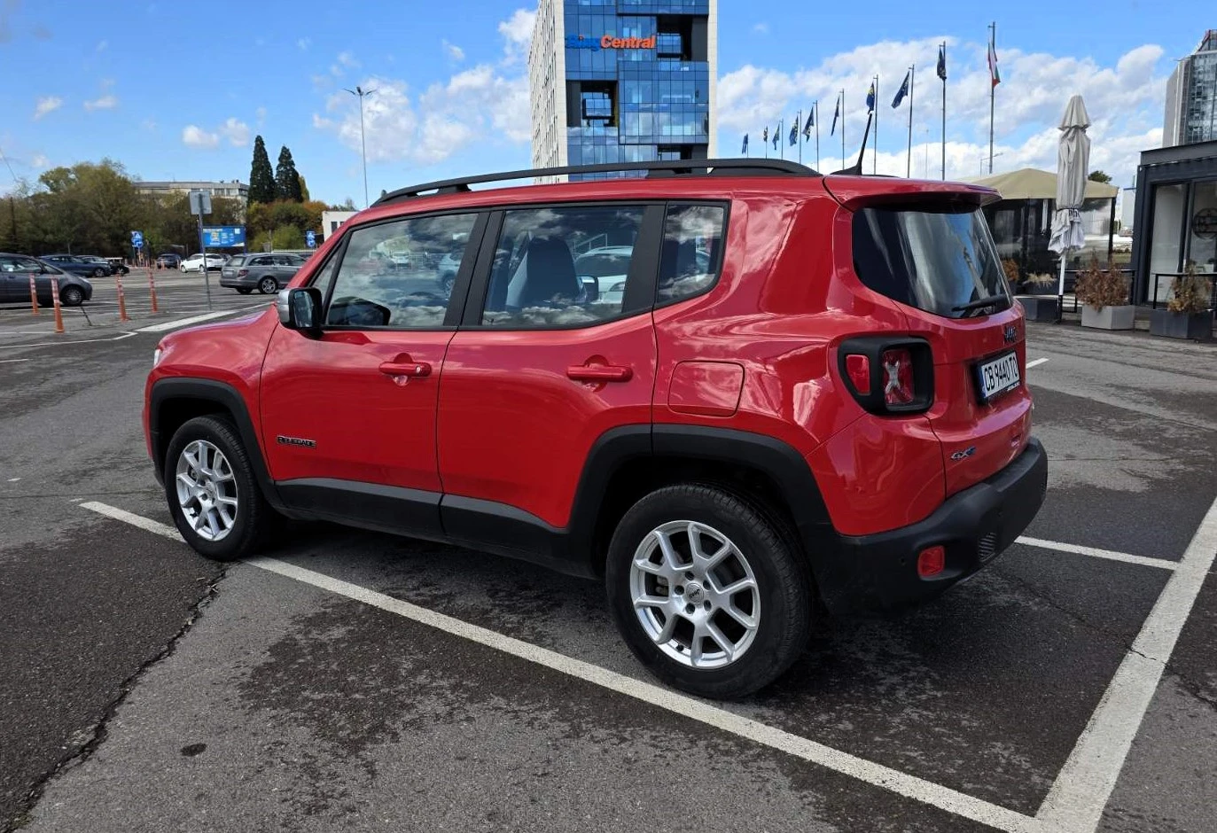 Jeep Renegade 1.3 Plug-in Hybrid 4x4 Automatic - изображение 6