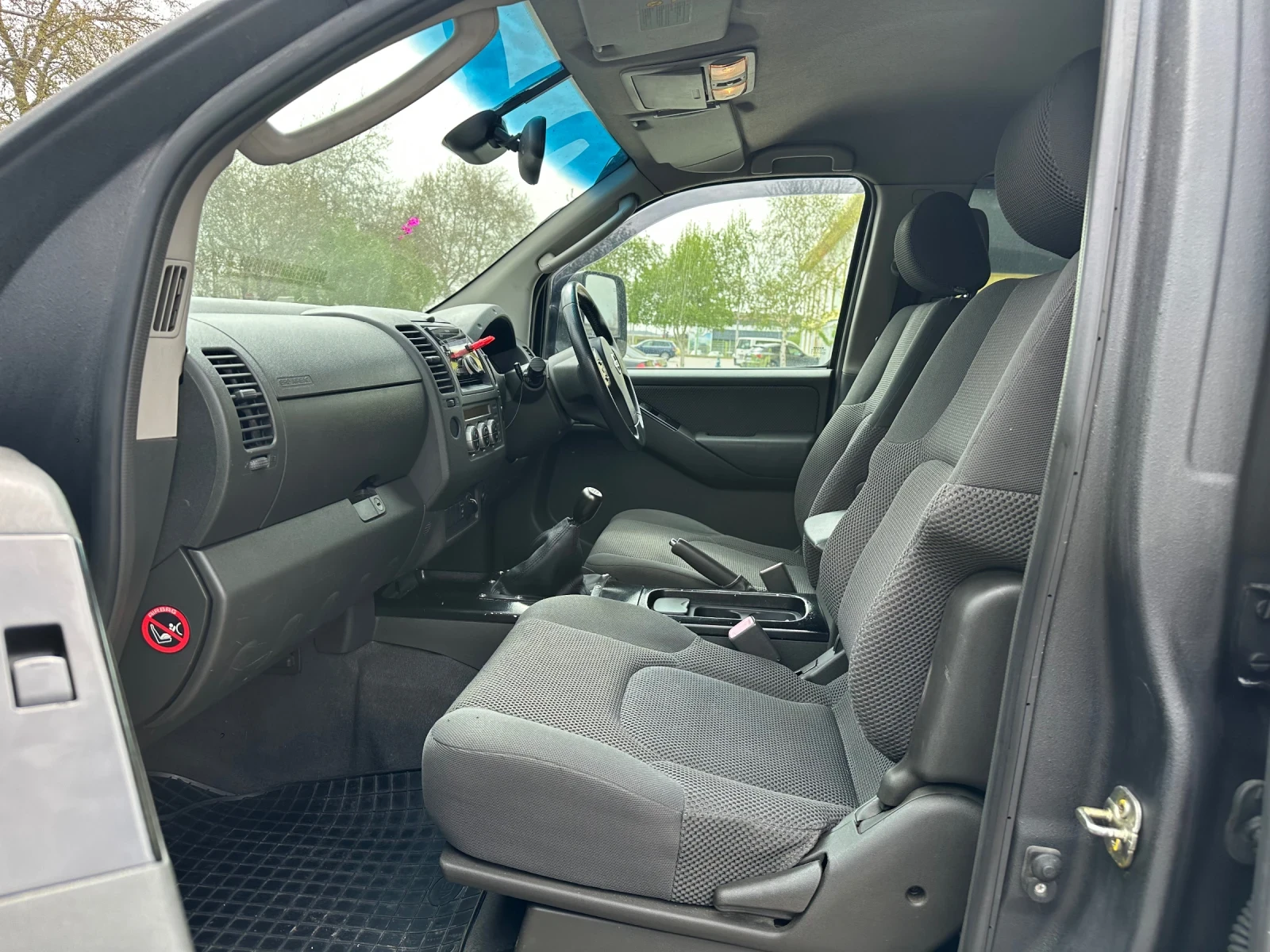 Nissan Navara  - изображение 7
