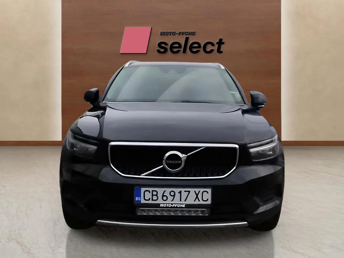 Volvo XC40 2.0 D3 - изображение 2