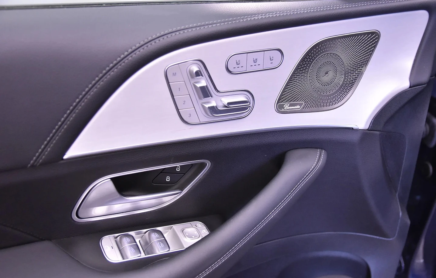 Mercedes-Benz GLE 350 de 4MATIC AMG-Line, снимка 8 - Автомобили и джипове - 53821945