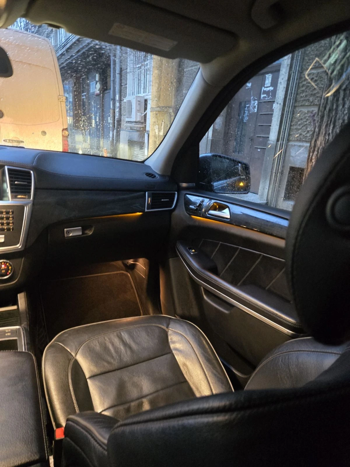 Mercedes-Benz GL GL350, снимка 6 - Автомобили и джипове - 54205956