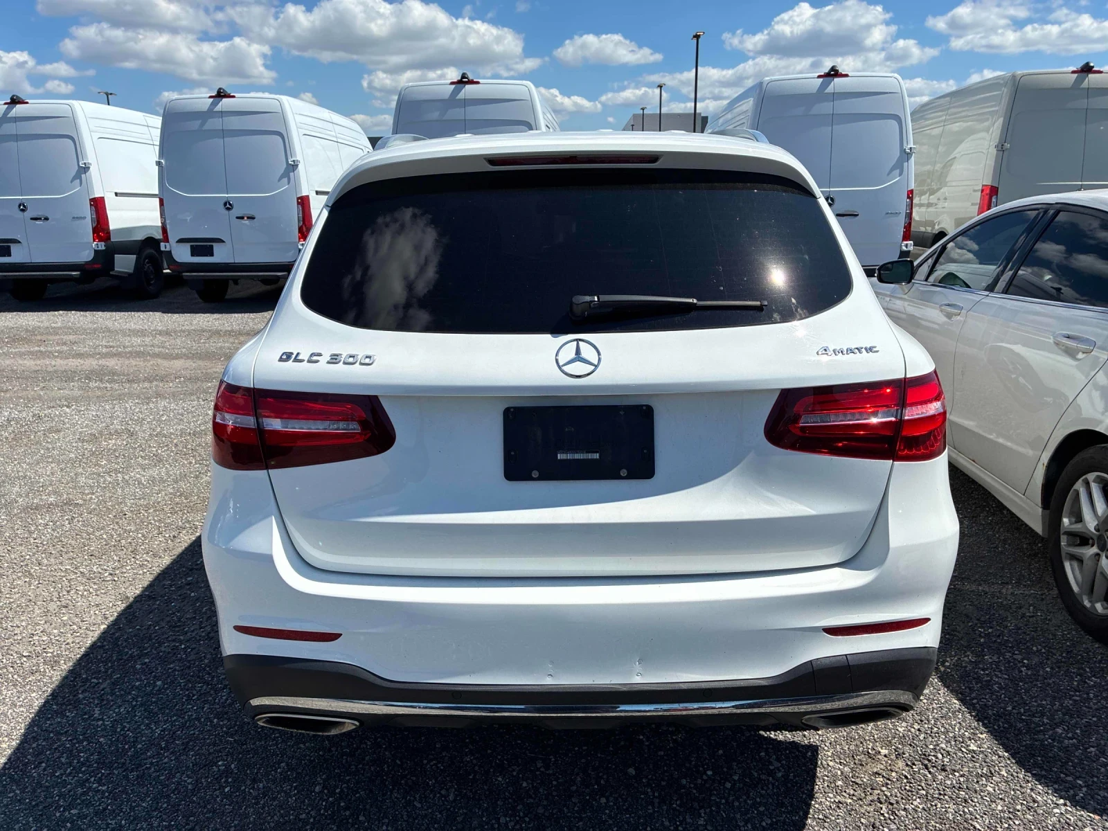 Mercedes-Benz GLC 300 4MATIC* ПОДГРЕВ* KEYLESS* CARFAX , снимка 4 - Автомобили и джипове - 55504107