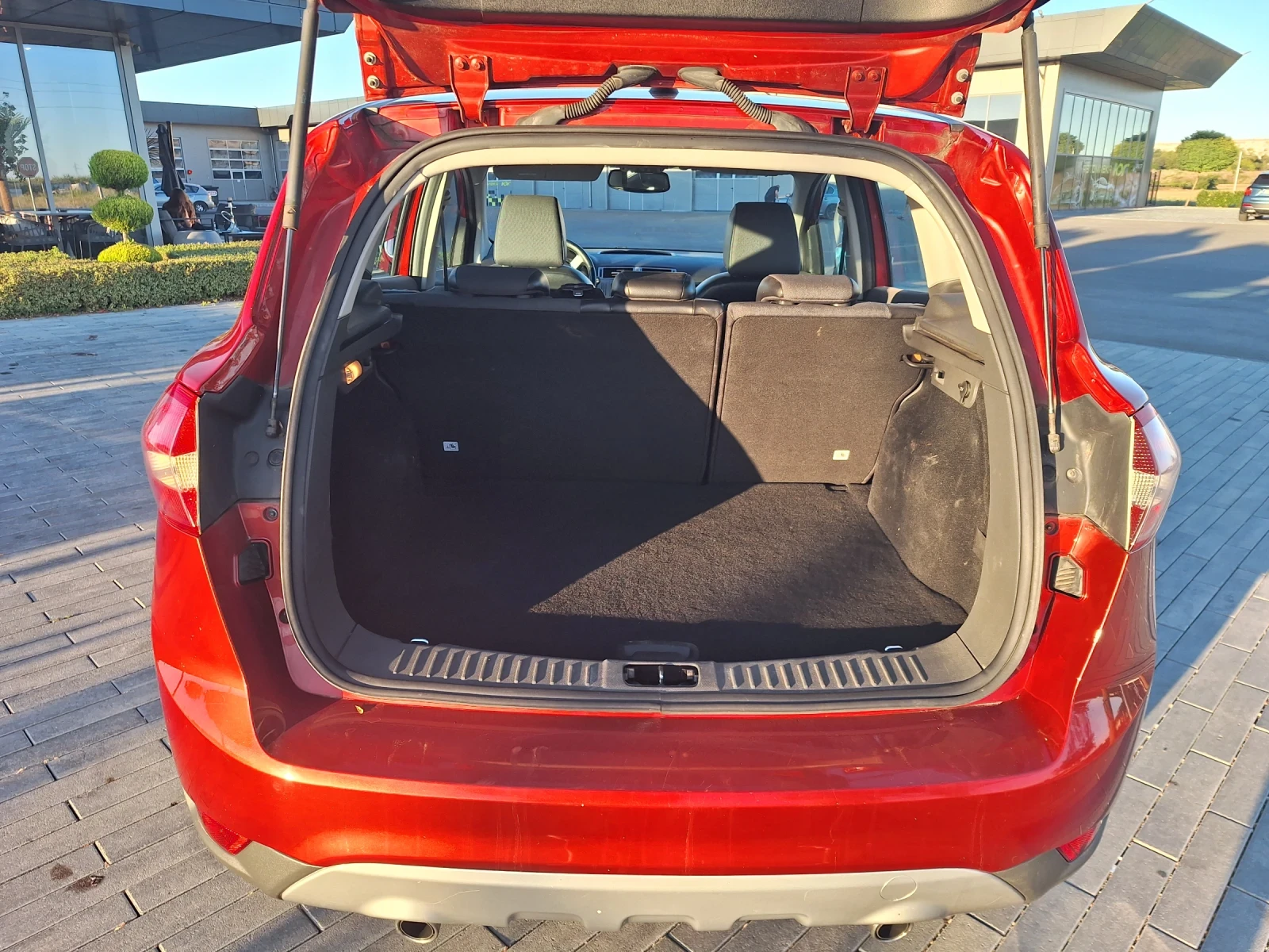 Ford Kuga, снимка 5 - Автомобили и джипове - 56004937