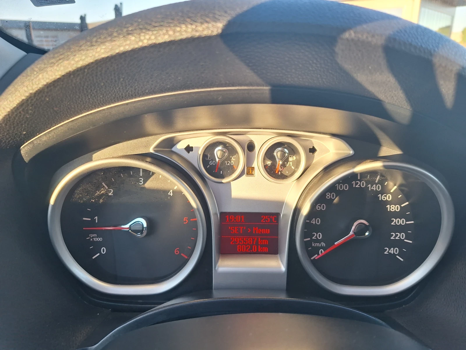 Ford Kuga, снимка 9 - Автомобили и джипове - 56004937