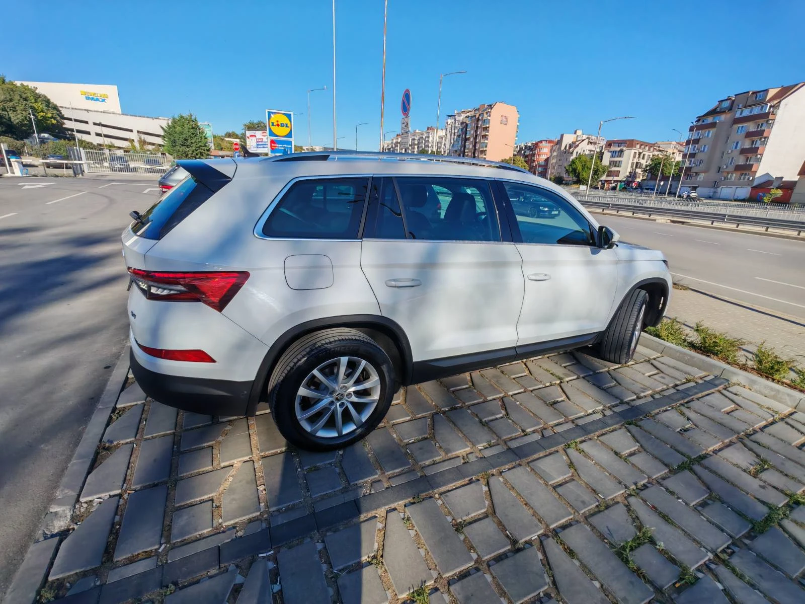 Skoda Kodiaq, снимка 6 - Автомобили и джипове - 56459478