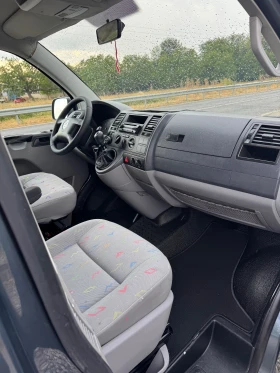 VW T5 2.5TDI* Пътнически* Климатик* 6ск* , снимка 8