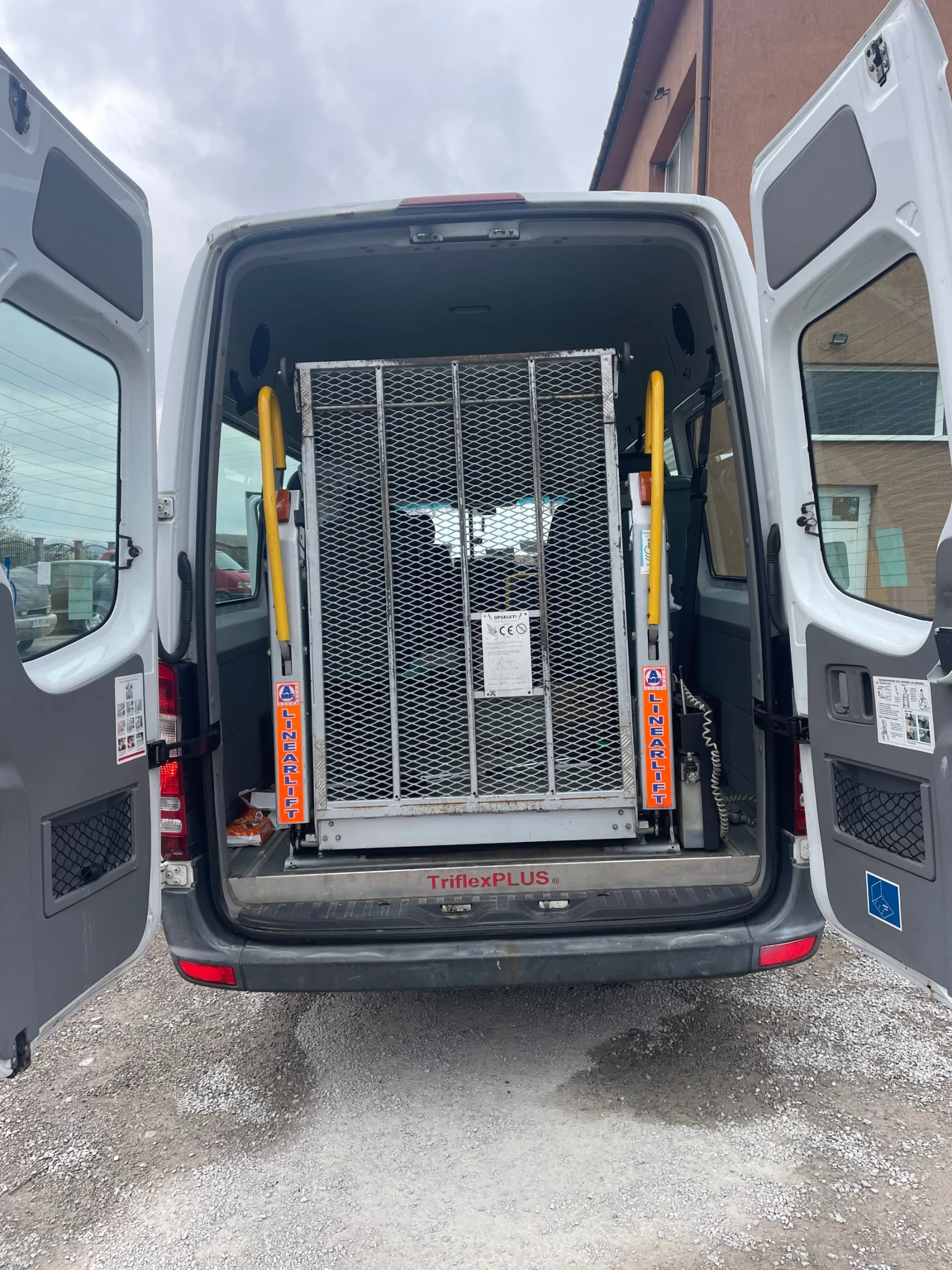 Mercedes-Benz Sprinter 311 2.1 8+ 1* MAXI* NL - изображение 9