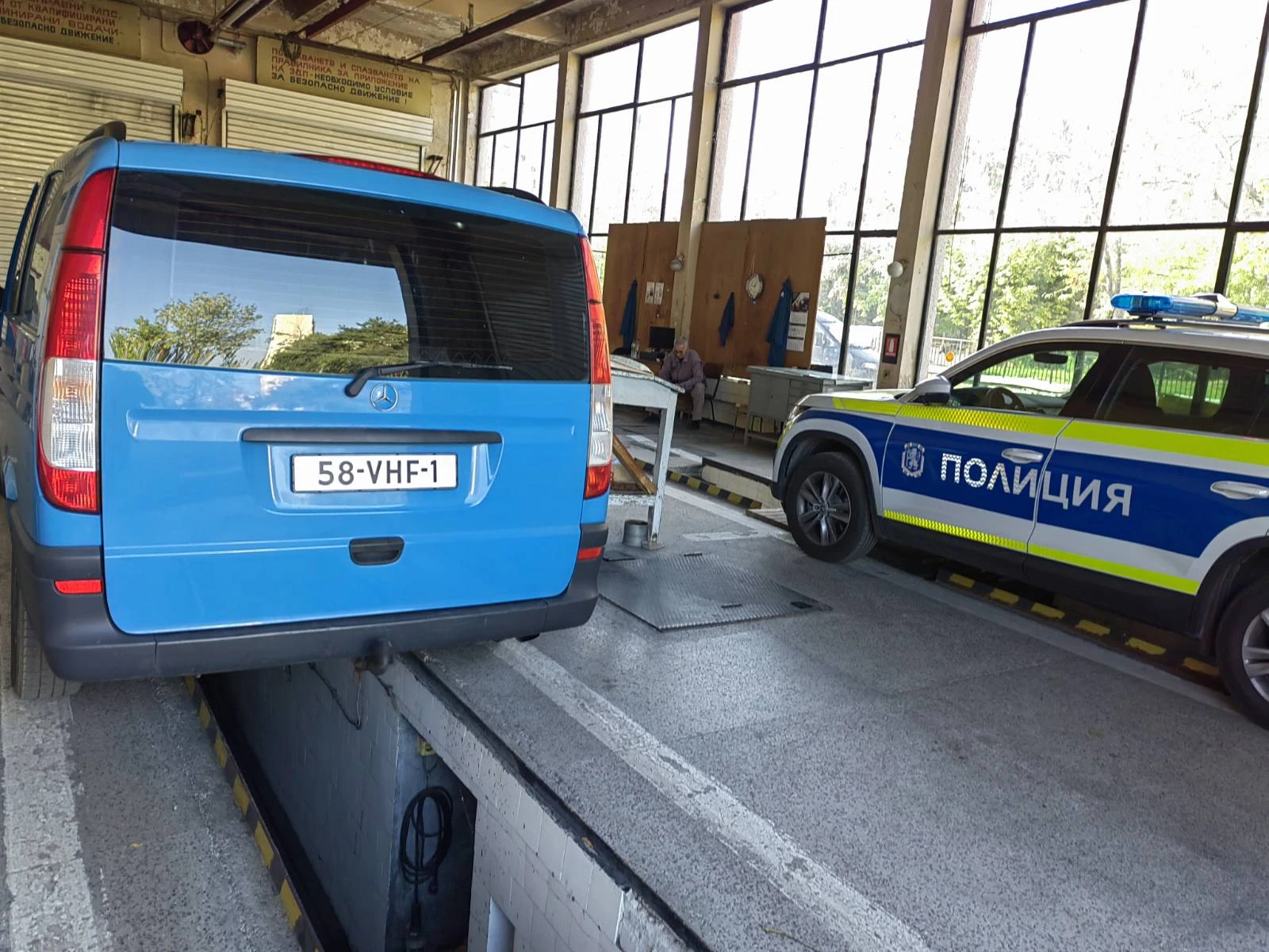 Mercedes-Benz Vito 111CDI, снимка 6 - Бусове и автобуси - 53876675