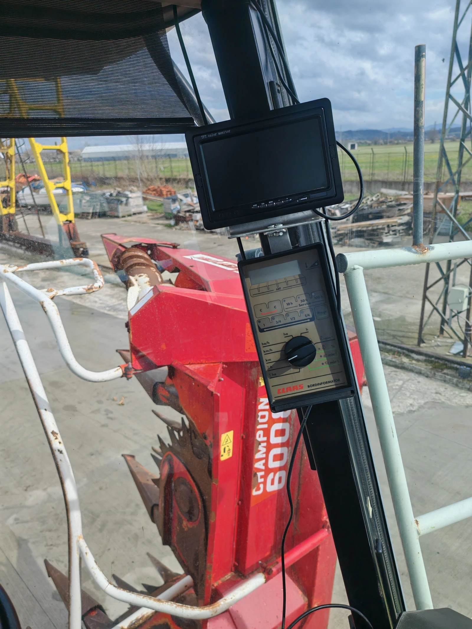 Комбайн Claas Jaguar 860, снимка 13 - Селскостопанска техника - 54005787