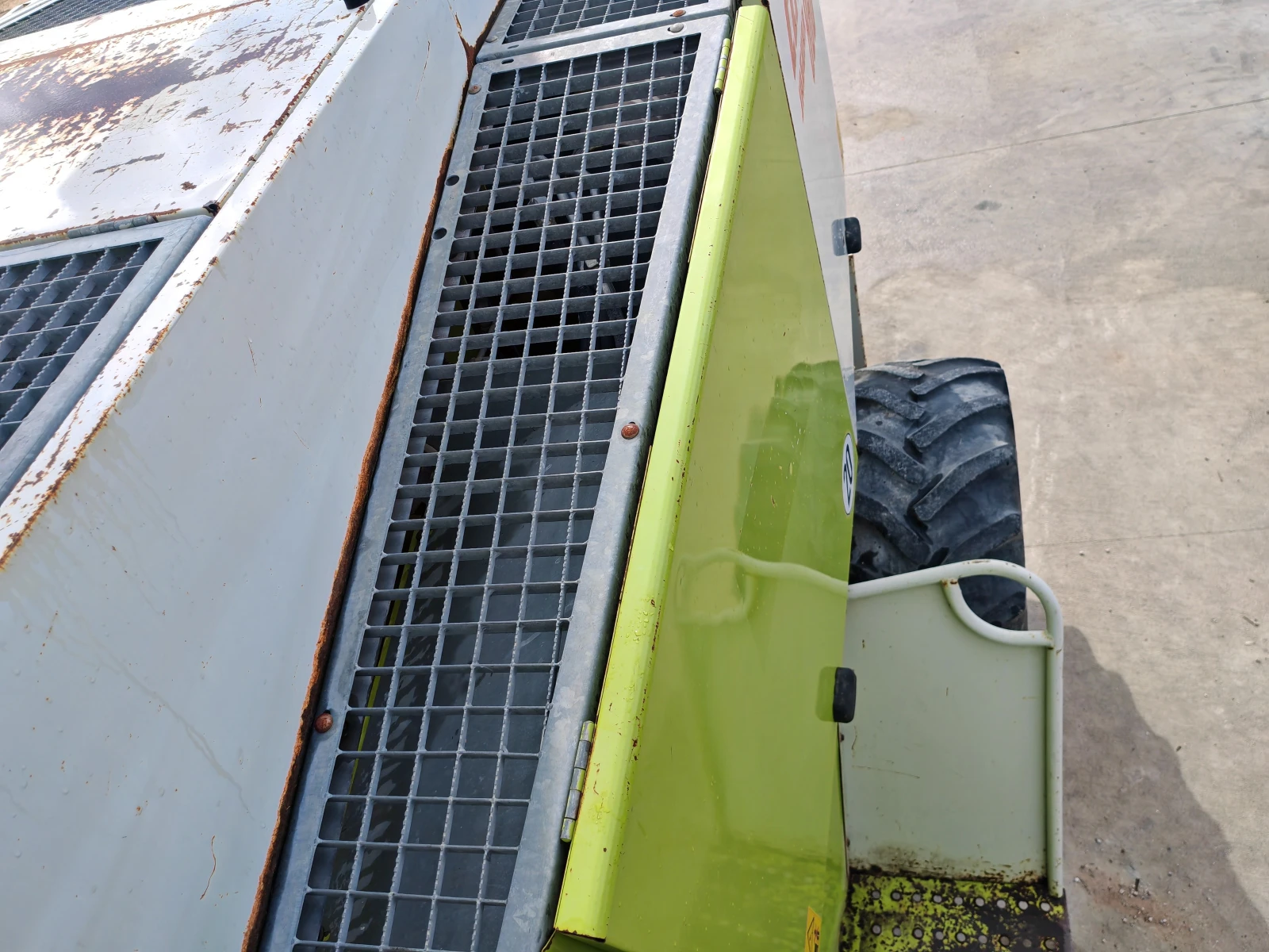 Комбайн Claas Jaguar 860, снимка 15 - Селскостопанска техника - 54005787