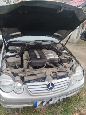 Mercedes-Benz 220, снимка 3