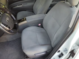 Toyota Prius 1, 5i HYBRID , снимка 11