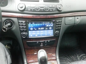 Mercedes-Benz E 200, снимка 8