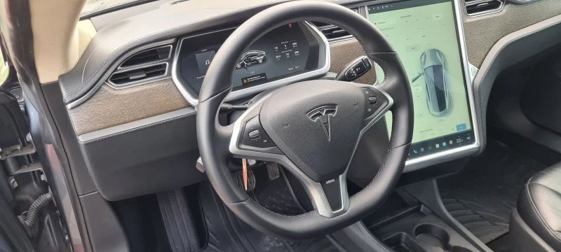 Tesla Model S S 85 kw 7 местна CCS FREE CHARGE, снимка 11 - Автомобили и джипове - 43899414