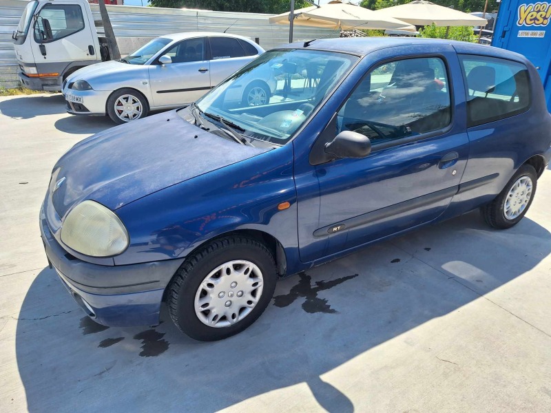 Renault Clio, снимка 6 - Автомобили и джипове - 46102157