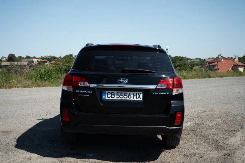 Subaru Outback, снимка 3 - Автомобили и джипове - 47570381