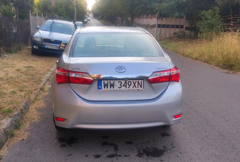 Toyota Corolla 1.33 бензин, снимка 4 - Автомобили и джипове - 46792124