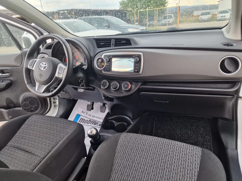 Toyota Yaris 1, 0I 54000км, снимка 12 - Автомобили и джипове - 47232779