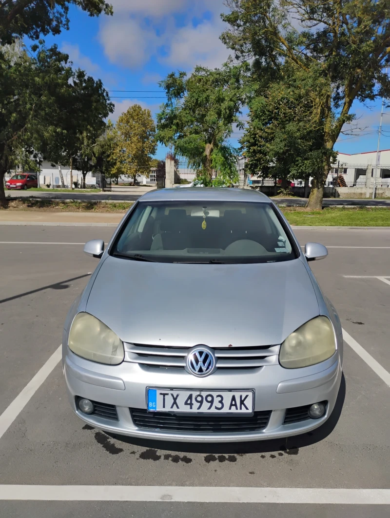 VW Golf, снимка 1 - Автомобили и джипове - 48423635